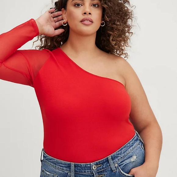 🛑Sale🛑 Torrid ONE-SHOULDER TOP - FOXY & MESH RED - Picture 2 of 4